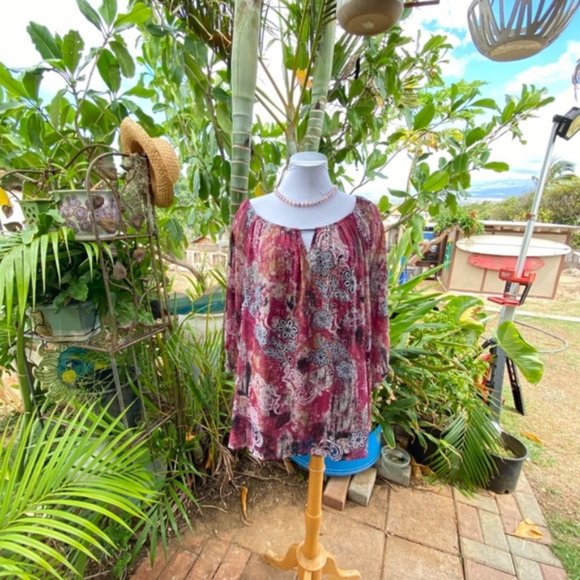 Sarah Michelle size 3X red floor sheer cute accent bar on neckline 37 inches - Picture 8 of 8